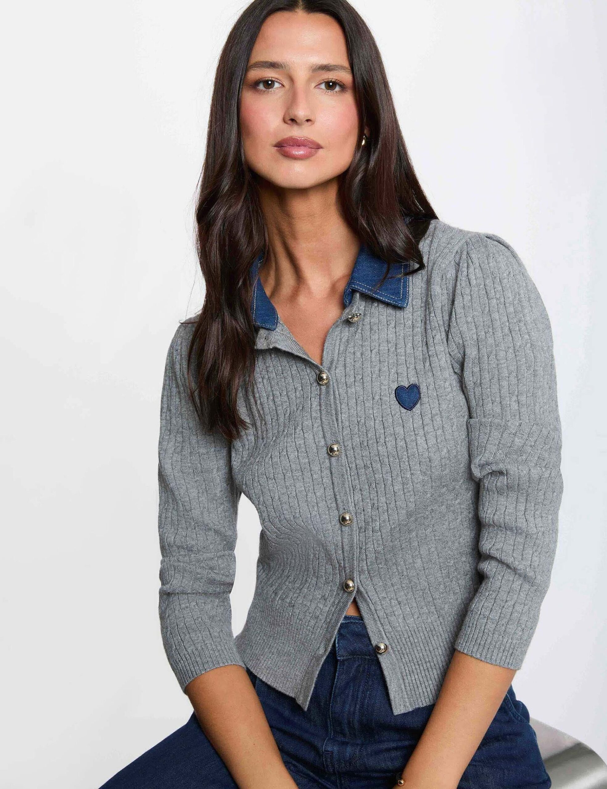 pull-col-revers-boutons-gris-cla