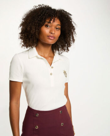 Polo camiseta Morgan blanca con escudo para mujer