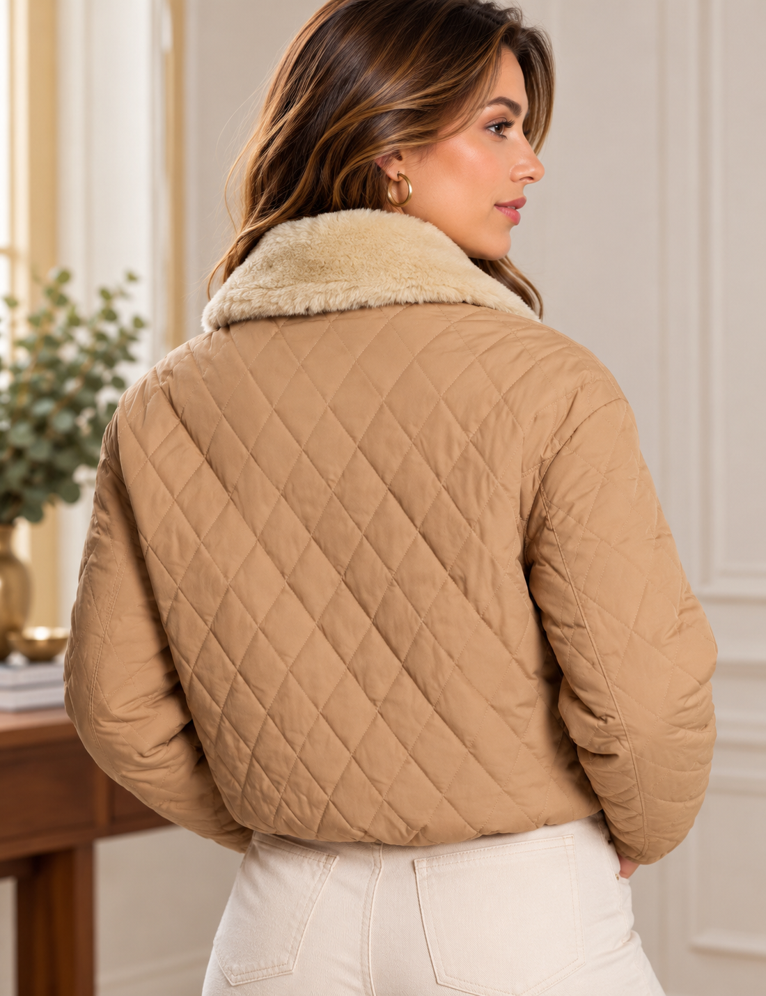 Retrato de moda con chaqueta acolchada (1)