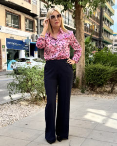 Camisa estampada animal rosa-gris