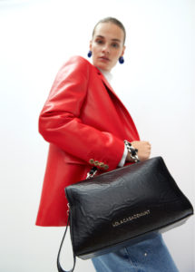 Bolso maletin piel arrugada negro